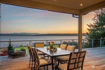 2124 Otter Lane , Camano Island, WA 98282-7668