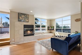 5000 Fauntleroy Way SW #303, Seattle, WA 98136