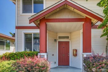 14902 29th Avenue W #F101, Lynnwood, WA 98087