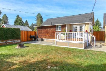 255 S C Street , Buckley, WA 98321-8038