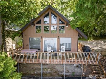 190 Longfellow Road , Port Angeles, WA 98362