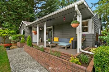 304 N 200th Street , Shoreline, WA 98133
