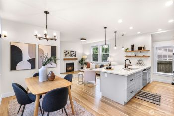 707 21st Avenue #B, Seattle, WA 98122