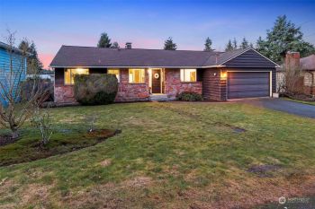 2012 N 148th Street , Shoreline, WA 98133
