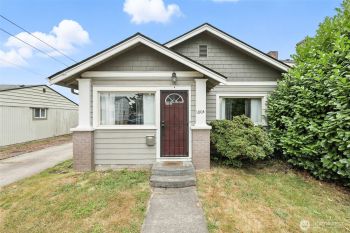 1004 S 5th Avenue , Kelso, WA 98626