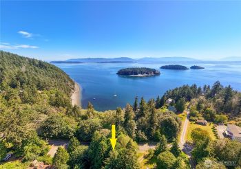 1111 Holiday Boulevard , Anacortes, WA 98221