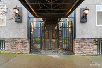 403 Terry Avenue #304, Seattle, WA 98104