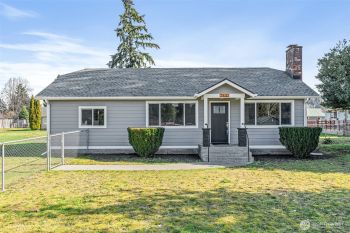 2430 Seward Avenue , Centralia, WA 98531