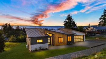 953 Rocky Terrace , Camano Island, WA 98282