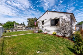 625 Ramona Avenue , Wenatchee, WA 98801