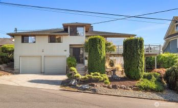 826 Maple Street , Edmonds, WA 98020