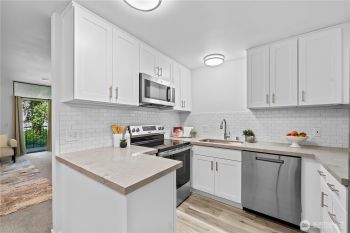13932 NE 60th Street #150, Redmond, WA 98052