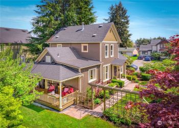 122 Maple Avenue , Snohomish, WA 98290