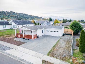 1061 Elk Loop , Sequim, WA 98382