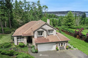1105 Island Boulevard , Fox Island, WA 98333
