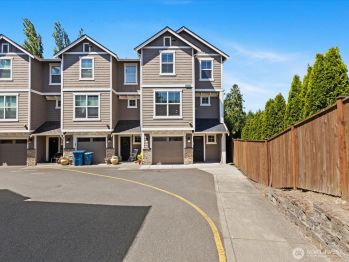 16212 48th Avenue W #8, Edmonds, WA 98026