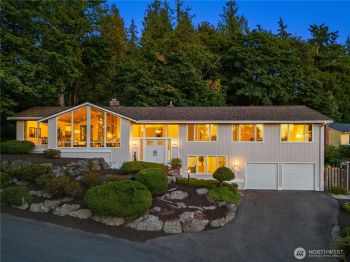 8413 SE 53rd Place , Mercer Island, WA 98040