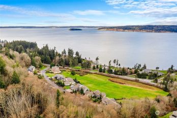 391 Vanderlin Drive , Camano Island, WA 98282