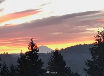 2397 Sand Dollar Road W, Bremerton, WA 98312