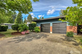 17618 Meridian Avenue N, Shoreline, WA 98133