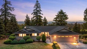 522 Waynes Ridge Circle , Camano Island, WA 98282-7341