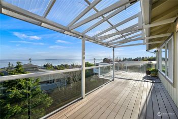1395 SE Camano Drive , Camano Island, WA 98282