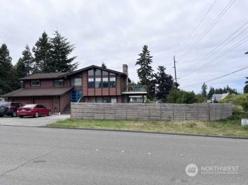 2706 S Laurel St , Port Angeles, WA 98362