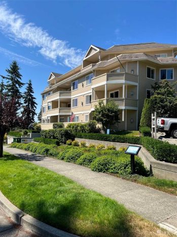 26291 Pennsylvania Avenue NE #205, Kingston, WA 98346