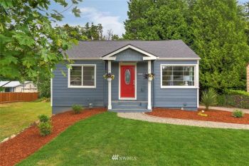 10840 14th Avenue S, Seattle, WA 98168-1703