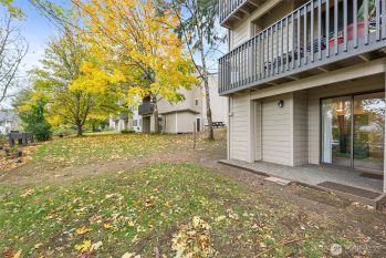 303 Kenyon Street NW #2D, Olympia, WA 98502-4556