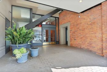 1120 Cliff Avenue #305, Tacoma, WA 98402