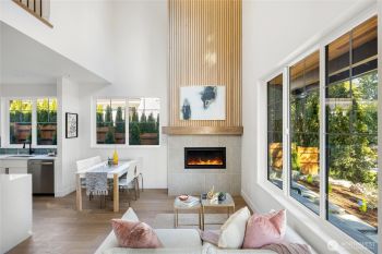 10520 NE 111th Place , Kirkland, WA 98033