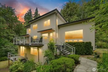 15912 252nd Avenue SE, Issaquah, WA 98027