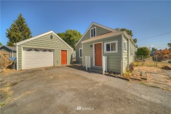 5218 Clarkston Street , Tacoma, WA 98404