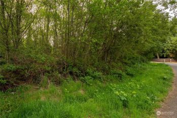 21118 Howard Avenue NE, Kingston, WA 98346