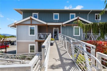 3614 Portage Lane #206, Anacortes, WA 98221-4442