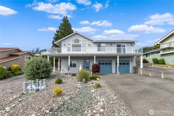5202 Sterling Drive , Anacortes, WA 98221