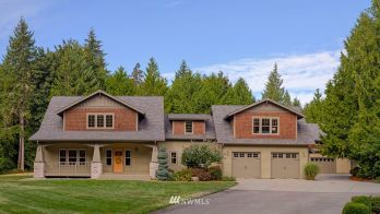 8042 NE Whiskey Creek Trail , Kingston, WA 98346