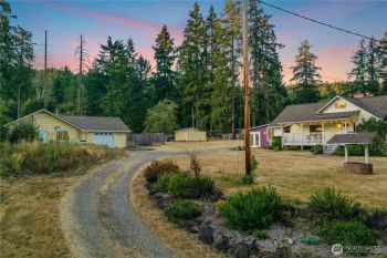 21614 SE May Valley Rd , Issaquah, WA 98027