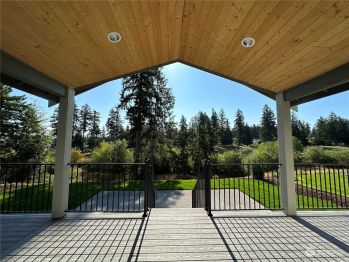 4326 Caddyshack Drive NE, Lacey, WA 98516