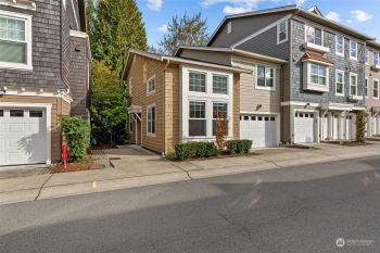 7526 129th Place SE #F-107, Newcastle, WA 98056