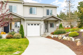 1905 SW Cooper Way , Oak Harbor, WA 98277