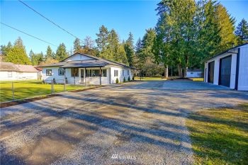 8221 20th Avenue E, Tacoma, WA 98404