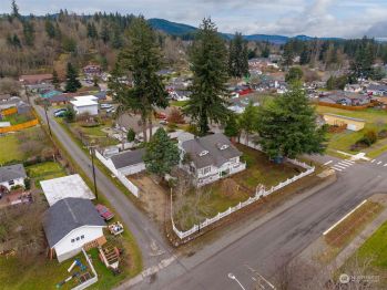 303 Carter Street W, Eatonville, WA 98328