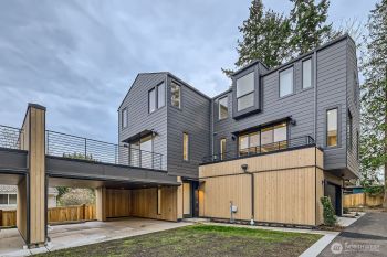 1327 N 185th Street #B, Shoreline, WA 98133
