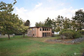 70 Mains Road , Sequim, WA 98382