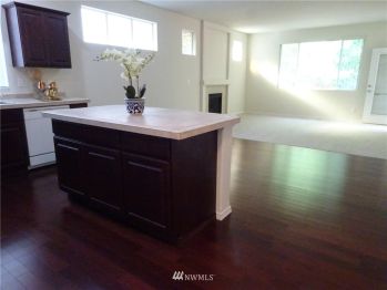 9048 Campus Meadows Loop NE, Lacey, WA 98516
