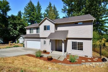 17124 Lakepoint Drive SE, Yelm, WA 98597