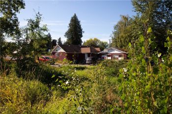 8217 Waller Road E, Tacoma, WA 98443