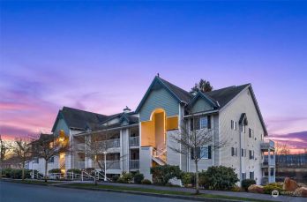 509 1st Street #202, Snohomish, WA 98290